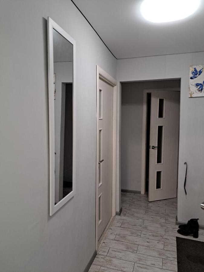 2 Комнаты В Центре Солнечная Галлерея,Мэтро,Сильпо,Кб75 Тысячка Kryvyi Rih Exterior photo