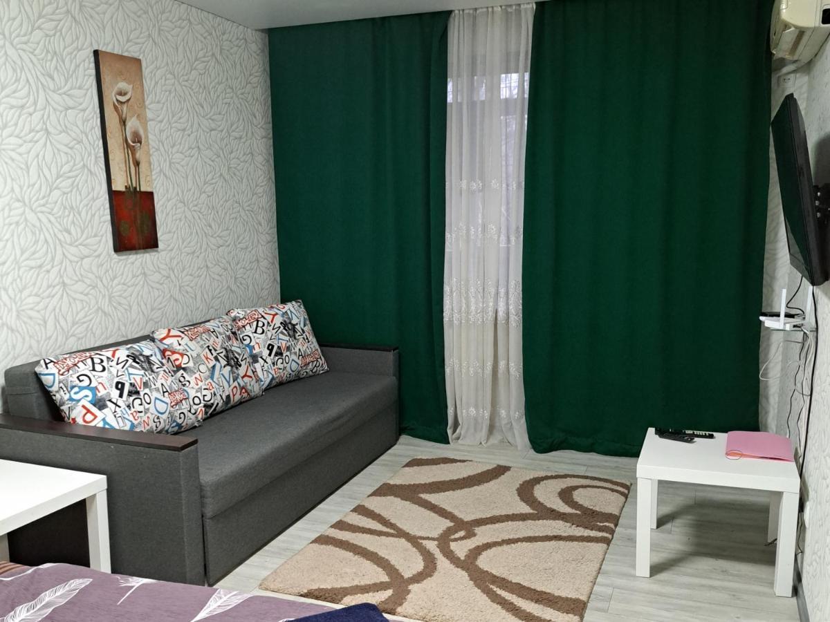2 Комнаты В Центре Солнечная Галлерея,Мэтро,Сильпо,Кб75 Тысячка Kryvyi Rih Exterior photo