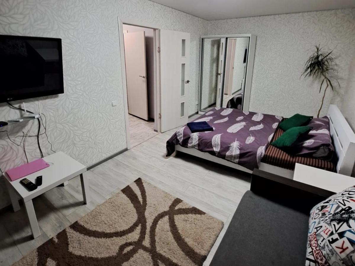 2 Комнаты В Центре Солнечная Галлерея,Мэтро,Сильпо,Кб75 Тысячка Kryvyi Rih Exterior photo