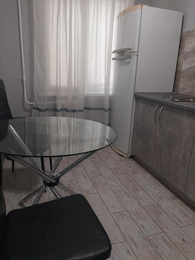 2 Комнаты В Центре Солнечная Галлерея,Мэтро,Сильпо,Кб75 Тысячка Kryvyi Rih Exterior photo